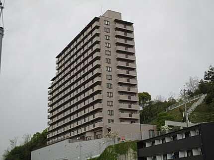 3LDK apartment in Nishi Ward, Hiroshima - Photo 1