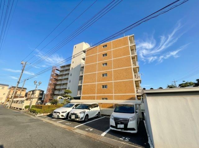 3LDK apartment in Ichikawa, Chiba - Photo 1