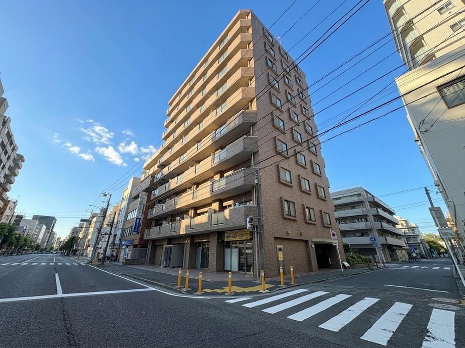 3LDK apartment in Minami Ward, Yokohama, Kanagawa - Photo 1
