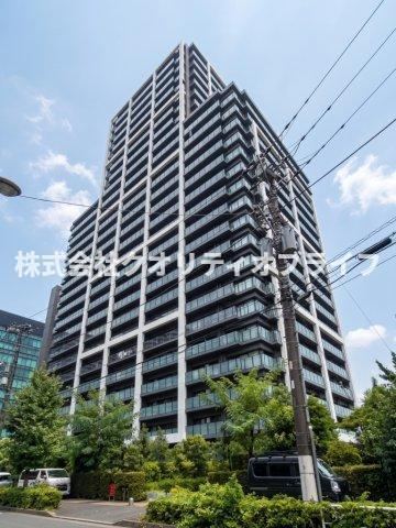 2LDK apartment in Shinagawa Ward, Tokyo - Photo 1