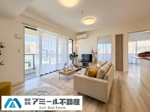 4LDK apartment in Itoman, Okinawa - Photo 1