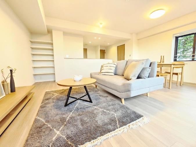 4LDK apartment in Takarazuka, Hyogo - Photo 1