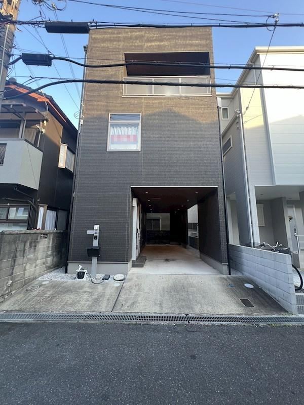 3LDK house in Kusatsu, Shiga - Photo 1