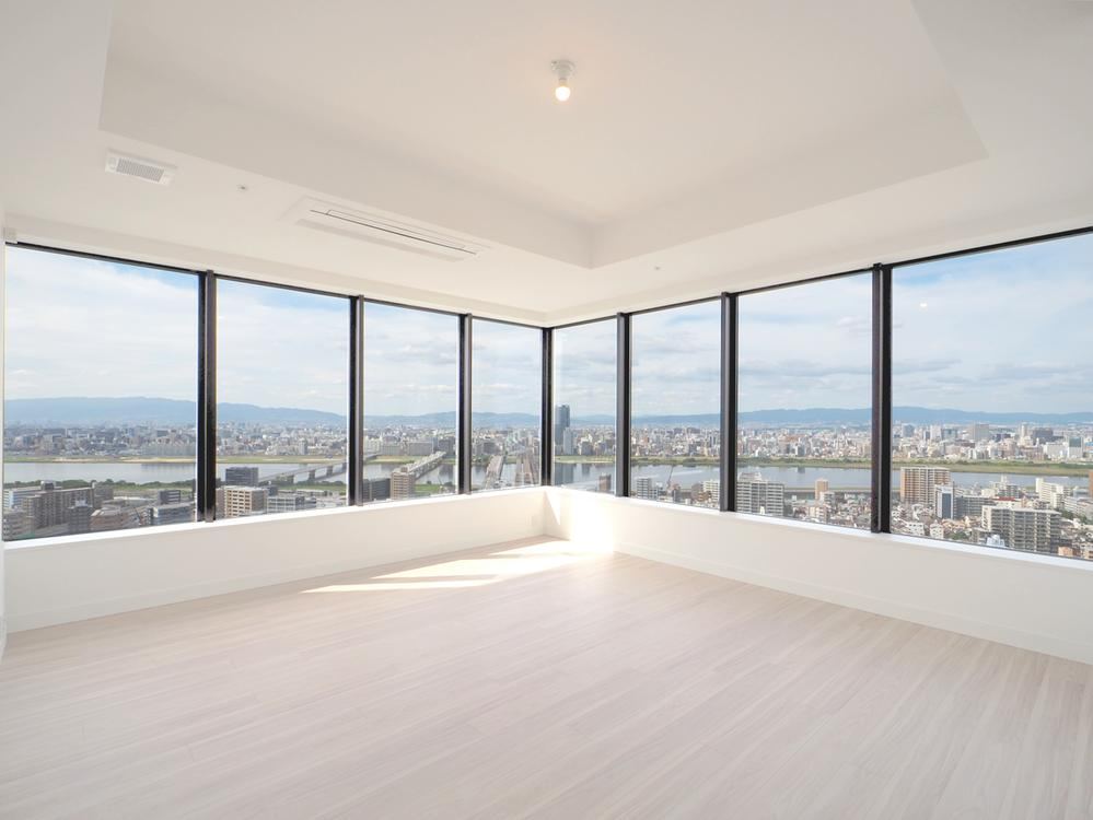 2LDK apartment in Kita Ward, Osaka - Photo 1