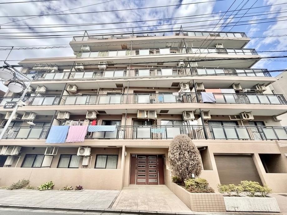 3LDK apartment in Toshima Ward, Tokyo - Photo 1