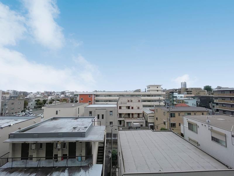 2LDK apartment in Kita Ward, Tokyo - Photo 1