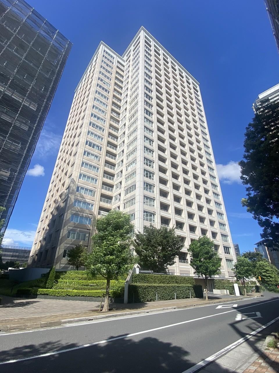2LDK+2S apartment in Kashiwa, Chiba - Photo 1
