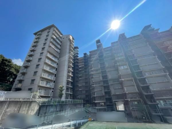 3LDK apartment in Hirakata, Osaka - Photo 1