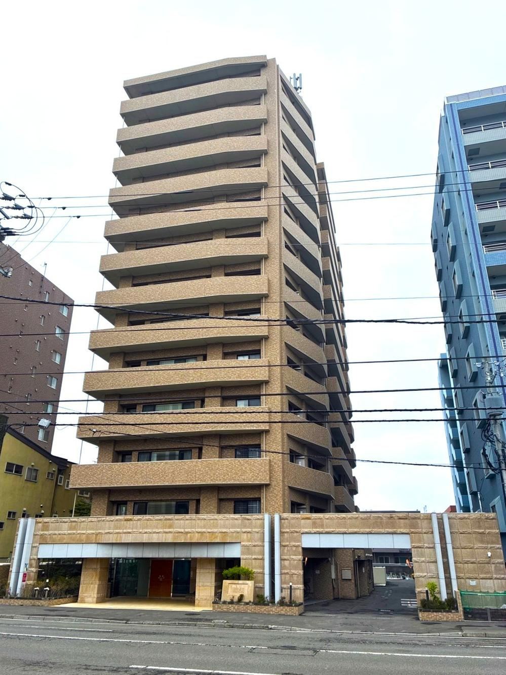 3LDK apartment in Chuo Ward, Sapporo, Hokkaido - Photo 1