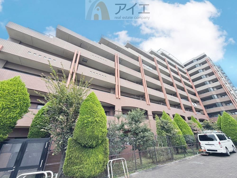 2LDK+S apartment in Ichikawa, Chiba - Photo 1