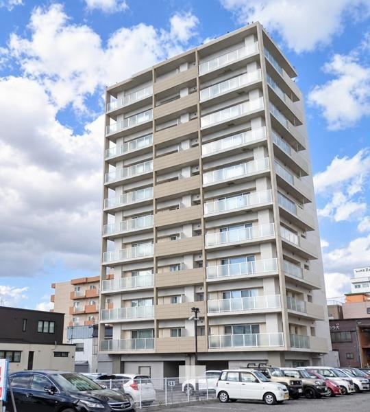 3LDK apartment in Asahikawa, Hokkaido - Photo 1