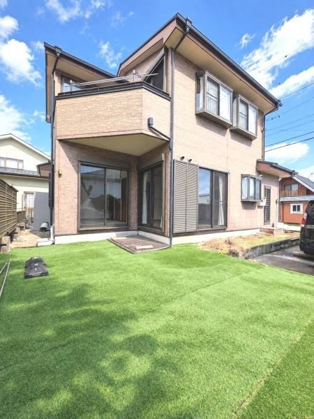 4LDK house in Sakura, Chiba - Photo 1