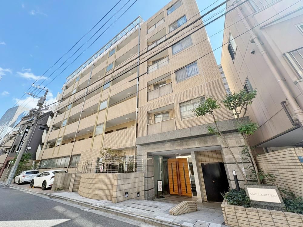 2LDK apartment in Taito Ward, Tokyo - Photo 1