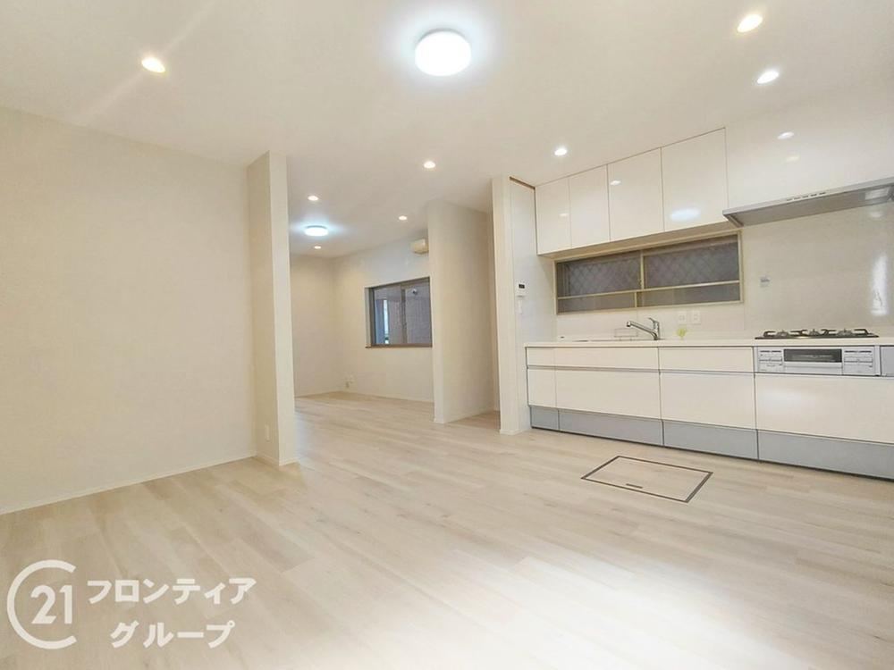 3LDK house in Sakai Ward, Sakai, Osaka - Photo 1