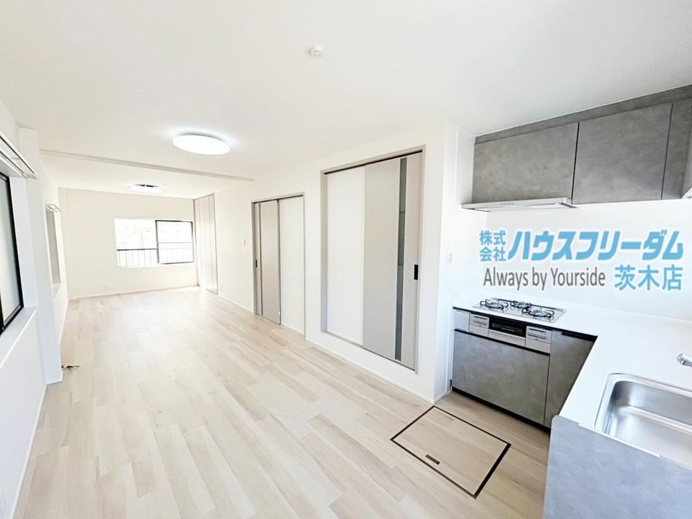 3LDK house in Yao, Osaka - Photo 1