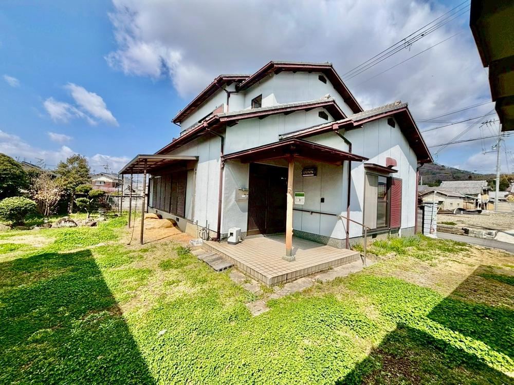 6LDK house in Kakogawa, Hyogo - Photo 1