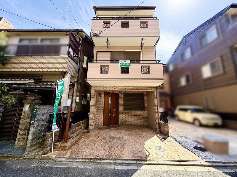 3LDK+S house in Suita, Osaka - Photo 1