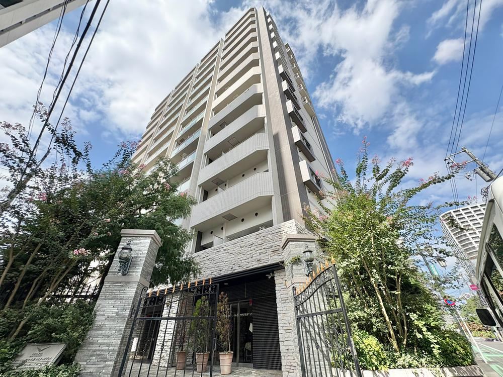 1K apartment in Shinjuku Ward, Tokyo - Photo 1