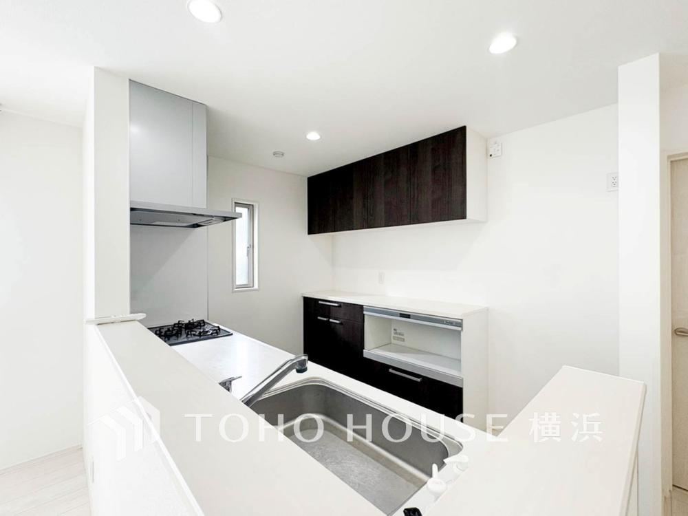 4LDK house in Tsuzuki Ward, Yokohama, Kanagawa - Photo 1