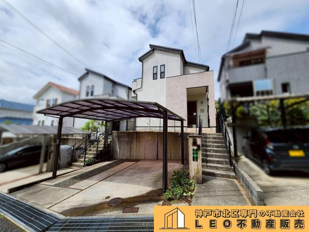 4LDK house in Kita Ward, Kobe, Hyogo - Photo 1