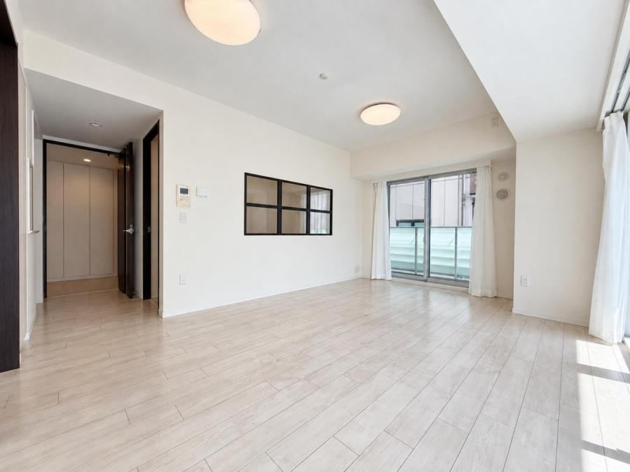 2LDK+S apartment in Chuo Ward, Osaka - Photo 1