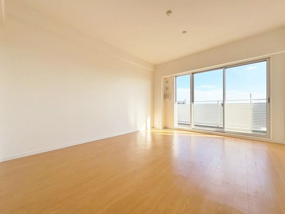 3LDK apartment in Funabashi, Chiba - Photo 1