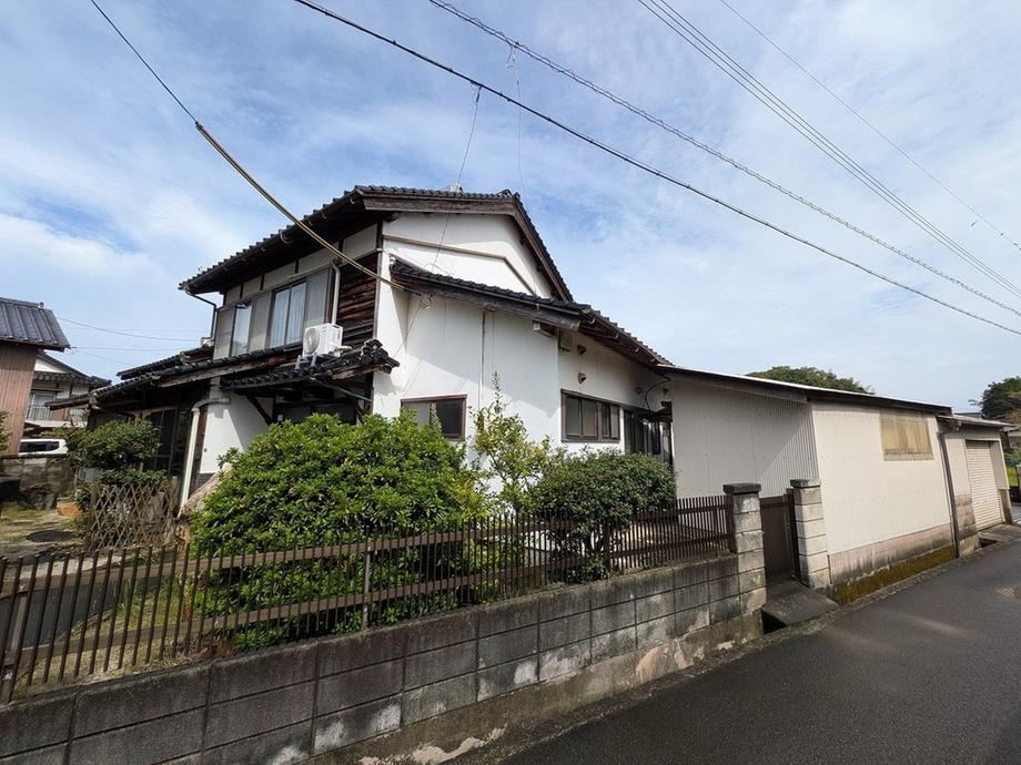 7DK house in Yasugi, Shimane - Photo 1