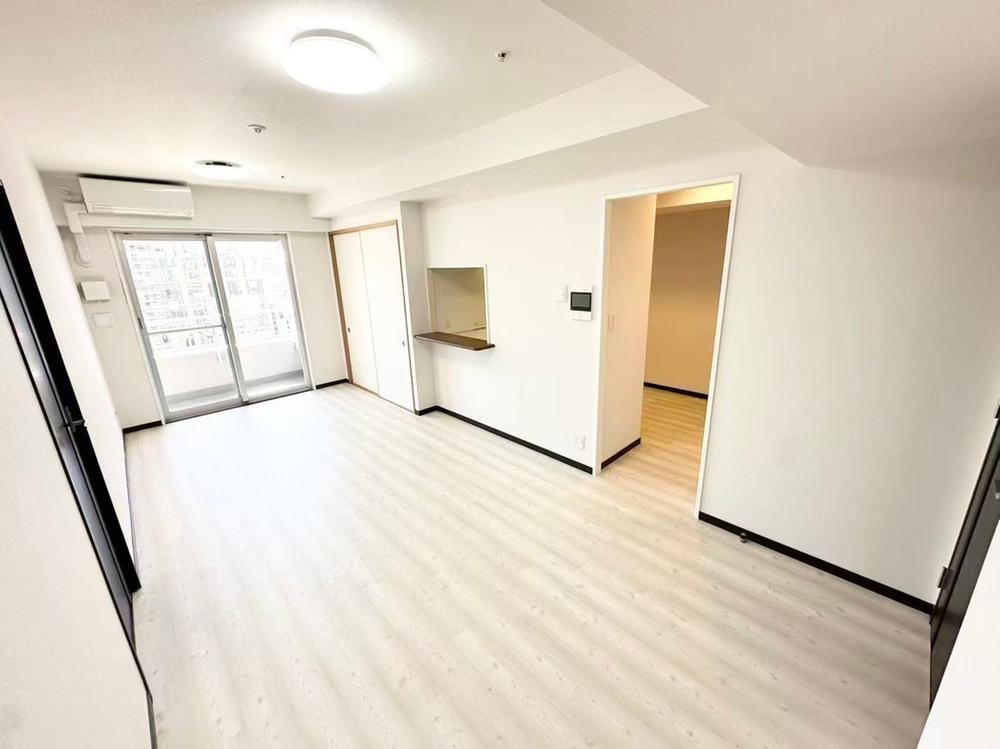 2LDK apartment in Chuo Ward, Osaka - Photo 1