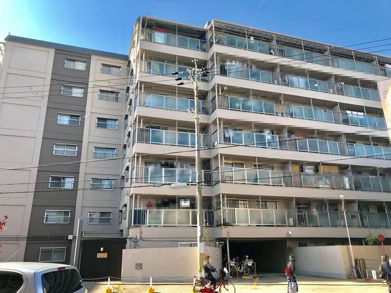 3DK apartment in Toyonaka, Osaka - Photo 1