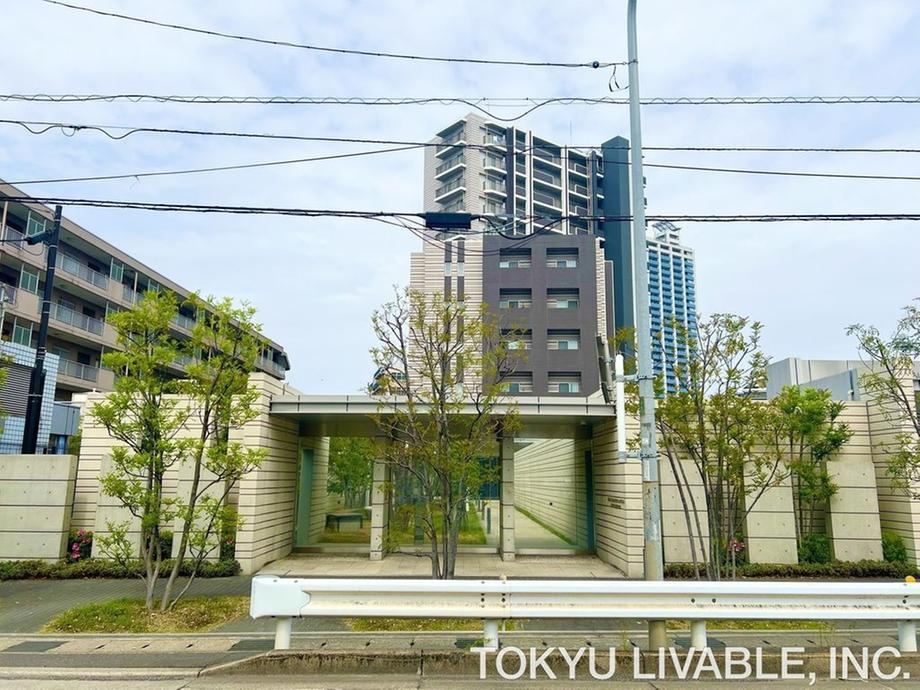 2LDK apartment in Kawaguchi, Saitama - Photo 1