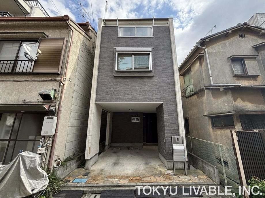 2LDK+S house in Toshima Ward, Tokyo - Photo 1