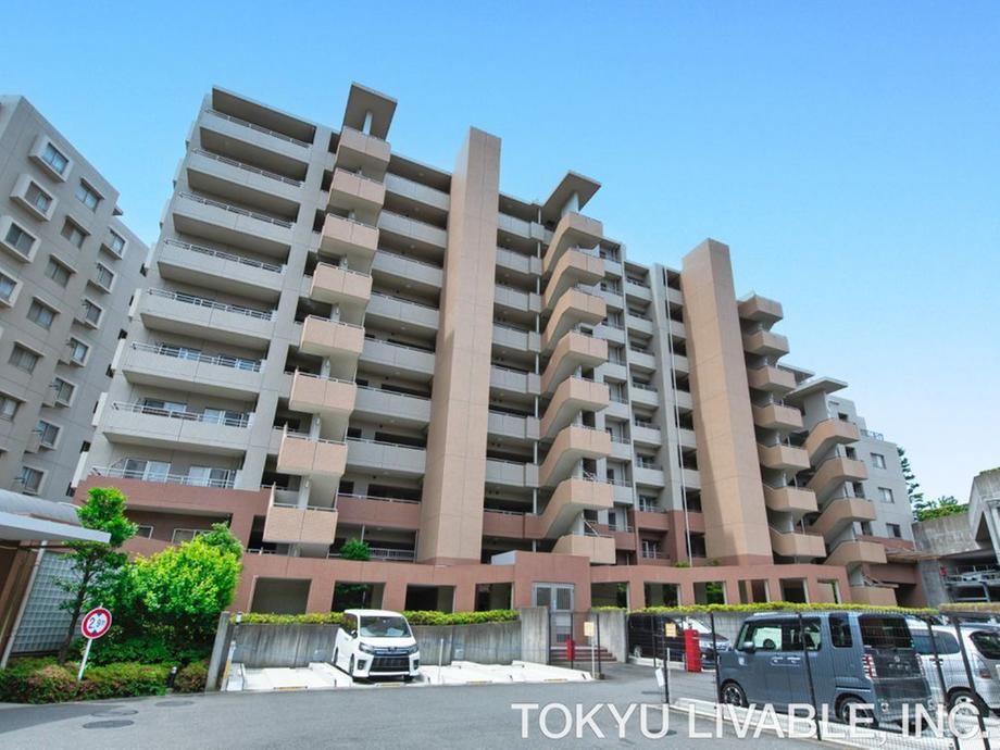 3LDK apartment in Totsuka Ward, Yokohama, Kanagawa - Photo 1