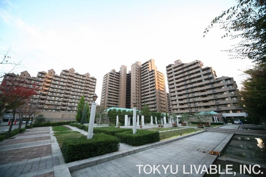 3LDK apartment in Hodogaya Ward, Yokohama, Kanagawa - Photo 1