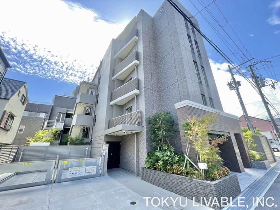 2LDK apartment in Suma Ward, Kobe, Hyogo - Photo 1
