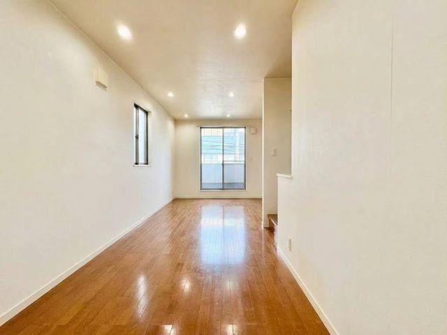 2LDK+S house in Shinagawa Ward, Tokyo - Photo 1