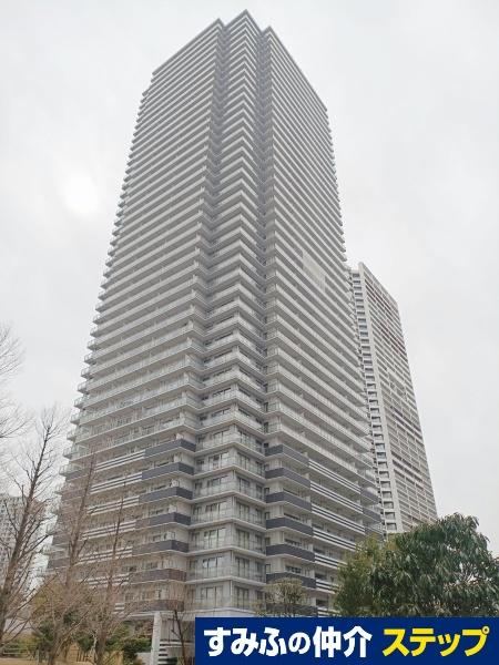 4LDK apartment in Koto Ward, Tokyo - Photo 1