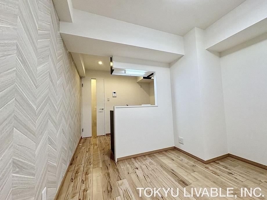 1LDK apartment in Shinjuku Ward, Tokyo - Photo 1