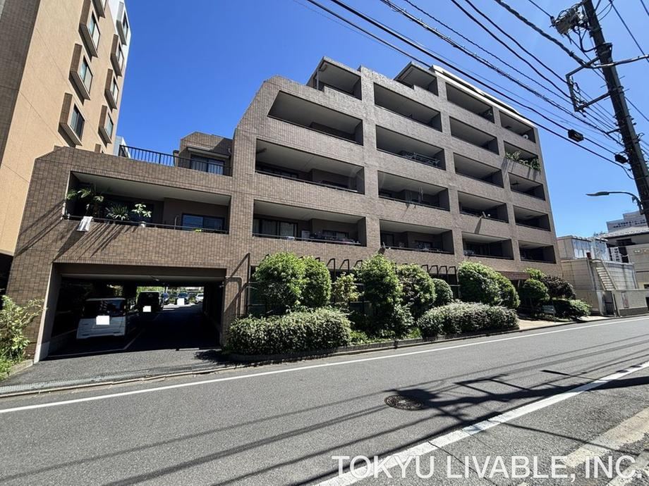 3LDK apartment in Ota Ward, Tokyo - Photo 1
