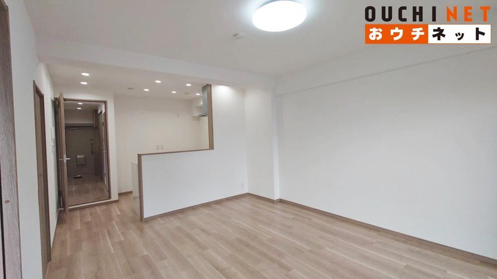 3LDK apartment in Toyonaka, Osaka - Photo 1