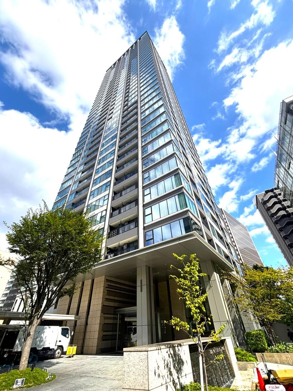 1LDK apartment in Kita Ward, Osaka - Photo 1