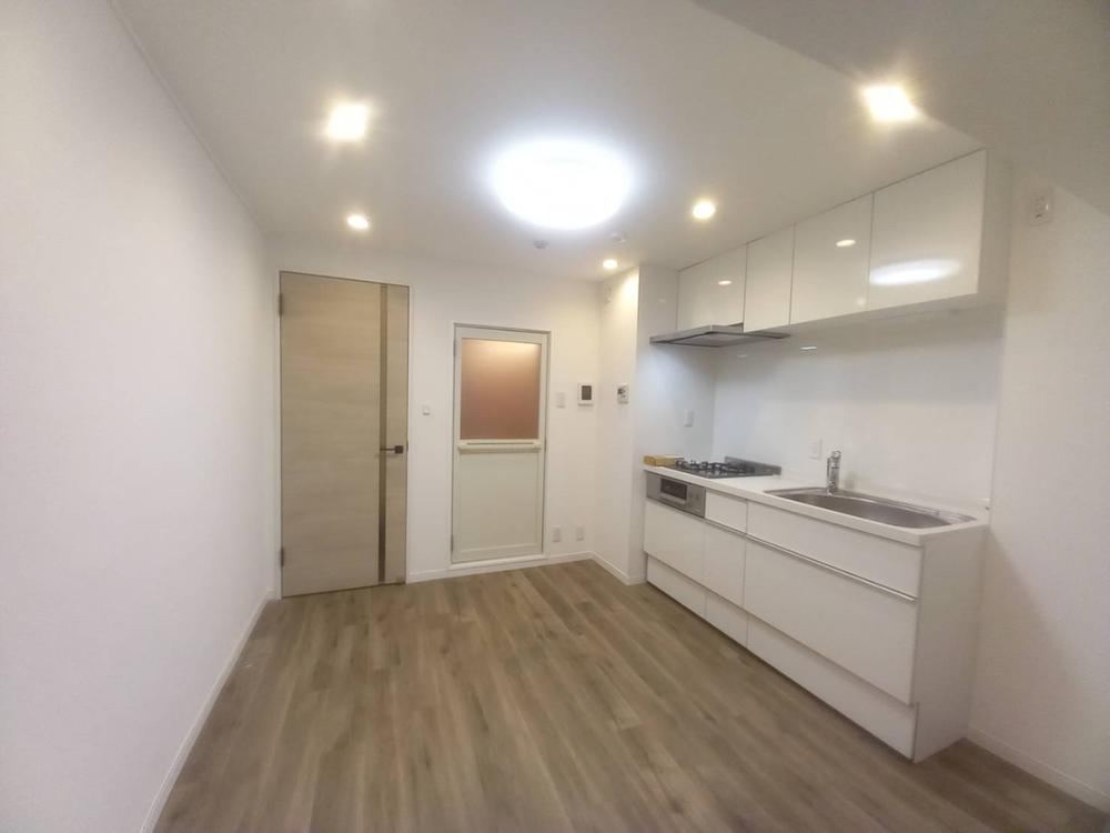 1LDK apartment in Musashino, Tokyo - Photo 1