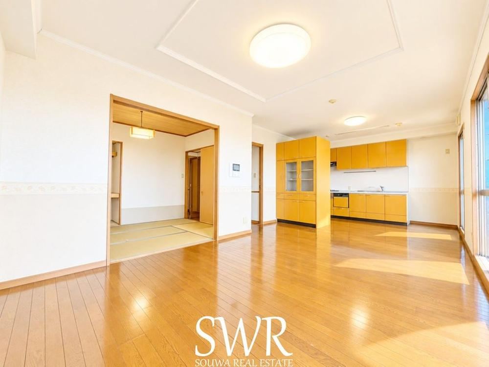 4LDK apartment in Minato Ward, Nagoya, Aichi - Photo 1
