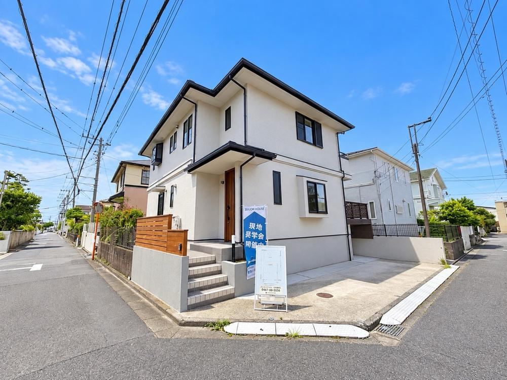 3LDK house in Fujisawa, Kanagawa - Photo 1