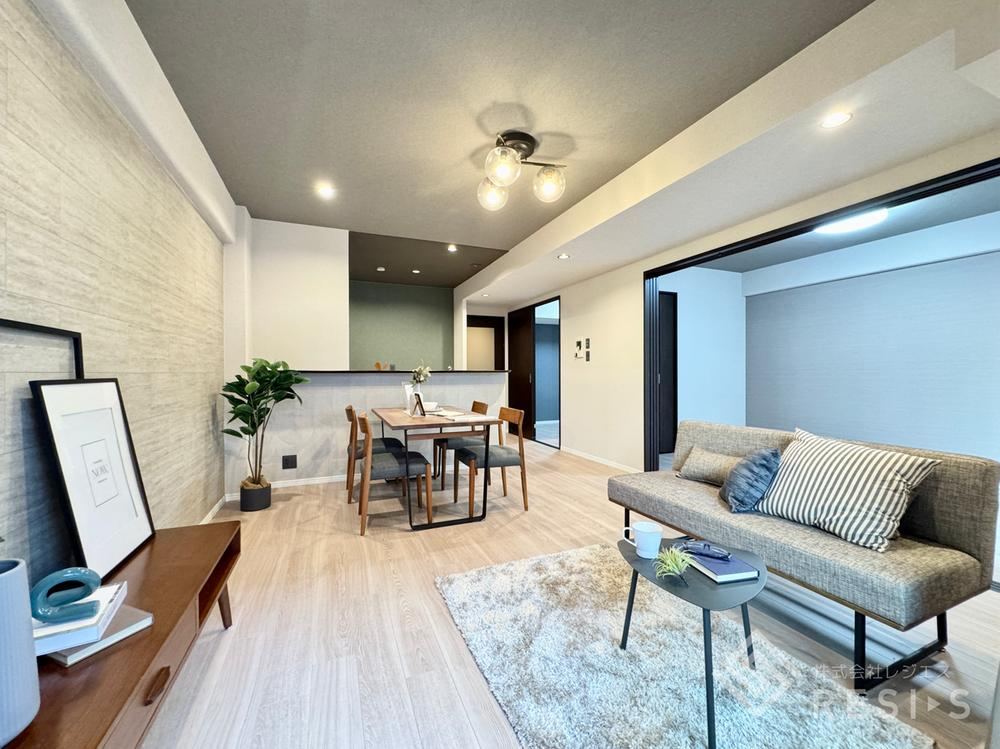 2LDK+S apartment in Chuo Ward, Osaka - Photo 1