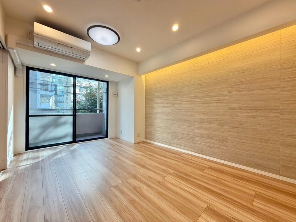 2LDK apartment in Bunkyo Ward, Tokyo - Photo 1
