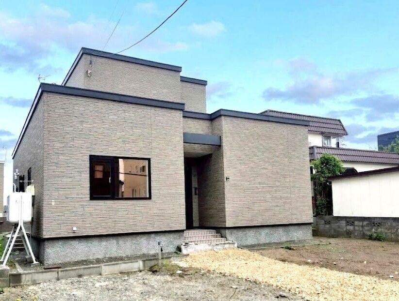 3LDK+S house in Higashi Ward, Sapporo, Hokkaido - Photo 1