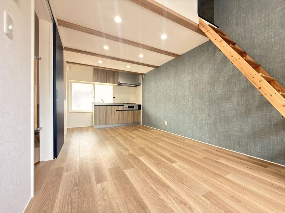 1LDK house in Matsubara, Osaka - Photo 1