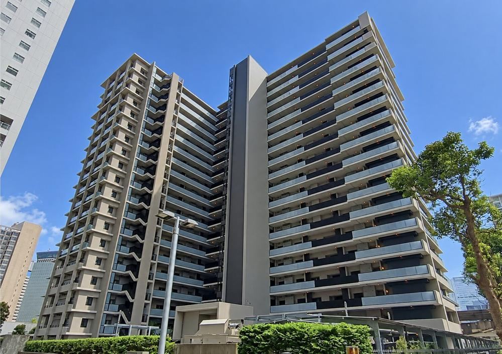 3LDK apartment in Minato Ward, Tokyo - Photo 1