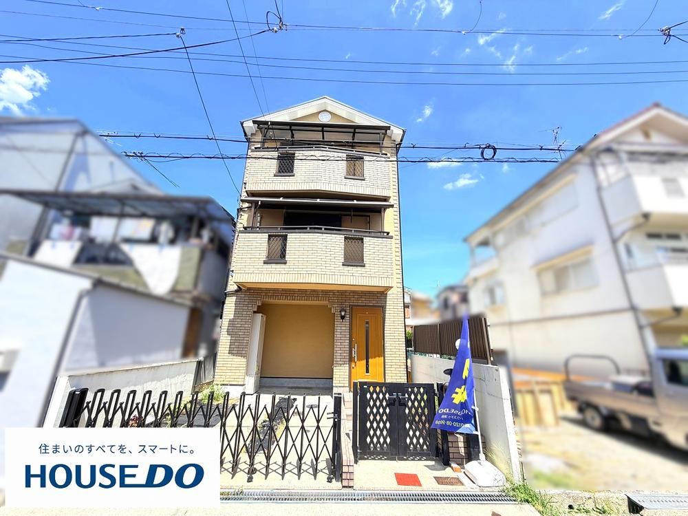 4LDK house in Hirakata, Osaka - Photo 1