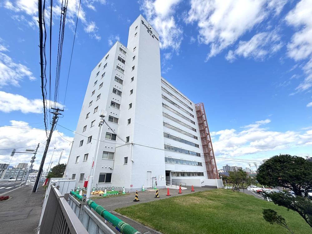 3LDK apartment in Toyohira Ward, Sapporo, Hokkaido - Photo 1